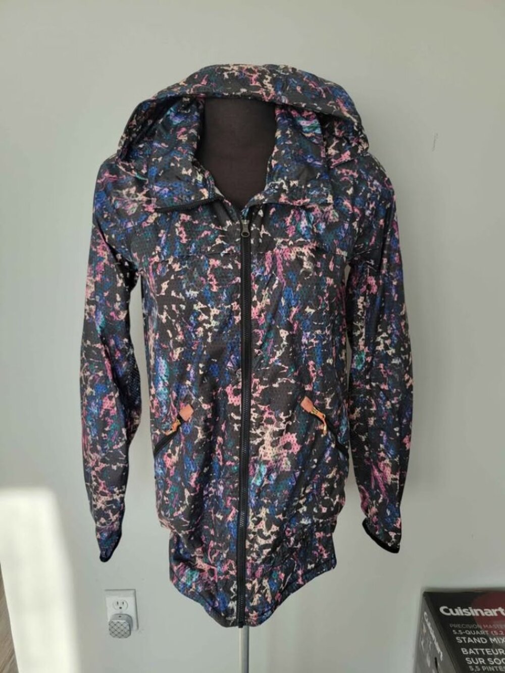 Lululemon Back Pack It Jacket size 8